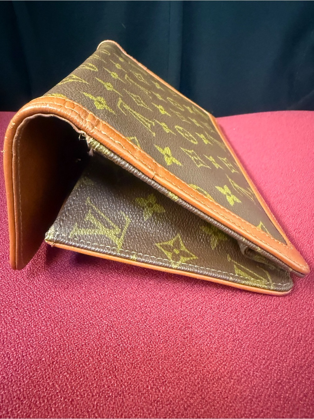 Authenticated Louis Vuitton Vintage Pochette Dame PM Clutch - Picture 14 of 16